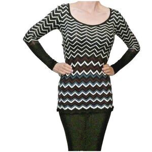 White House Black Market Sweater Womens Medium Multicolor Chevron Scoop Neck